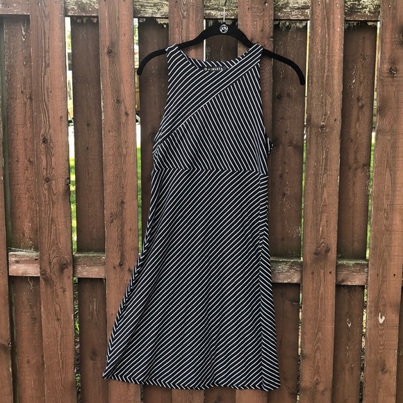Athleta Dresses & Skirts - Athleta Santorini Mixed Stripe Dress